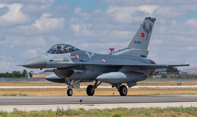 FALANQAYN:- Sababta ka dambeysa in Turkiga uu diyaarado dagaal F-16 usoo diro Soomaaliya
