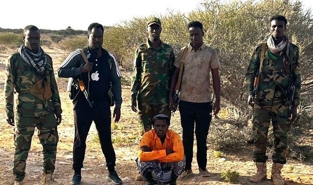 Horjooge ka tirsan Al-shabaab oo isku dhiibay ciidamada daraawiishta Galmudug