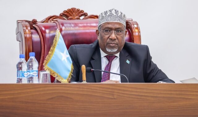 Guddoomiyaha golaha shacabka ee baarlamaanka federaalka Soomaaliya Aadan Maxamed Nuur (Aadan Madoobe)