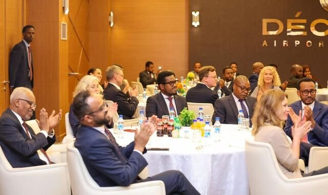 Madaxweyne Xasan Sheekh oo xalay soo xiray kulanka wasiirada maaliyadda ee Geeska Afrika