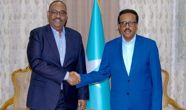 Deni iyo Farmaajo oo ku kulmay magaalada Muqdisho