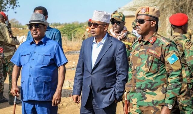 Dowladda oo dib-u-dejin ku sameysay qoysaskii ka barakacay deegaannada Sh/hoose