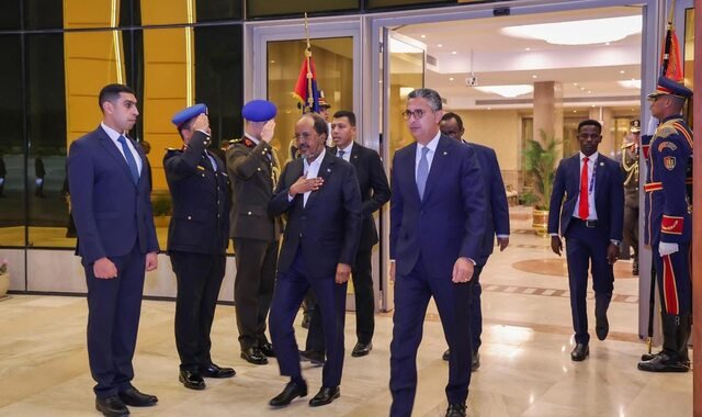 Madaxweyne Xasan Sheekh oo gaaray Masar iyo kullan uu la yeelan doonno C/fitaax Al-Sisi