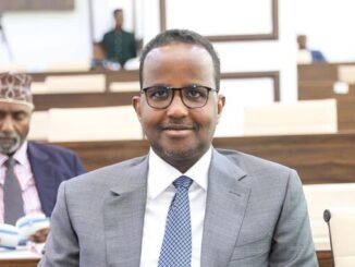 Xildhibaan Odowaa oo iska casilay xilkii uu ka hayay xisbiga madaxweyne Xasan Sheekh