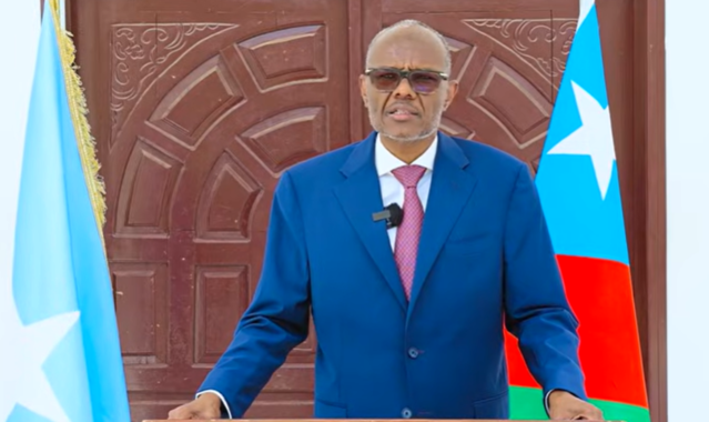 C/casiis Laftagareen oo shir jaraa'id ku qabtay magaalada Baydhabo