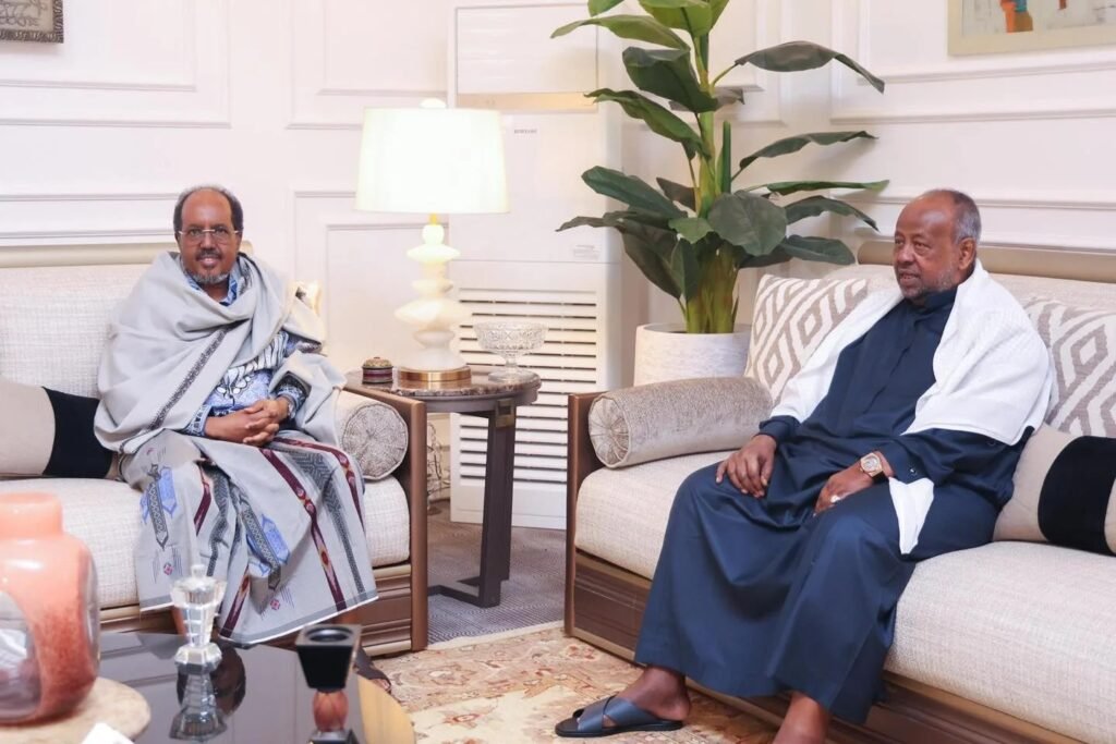 Madaxweyne Xasan Sheekh oo ka qayb-galay kulan saddex-geesood ah oo ka dhacay Jabuuti