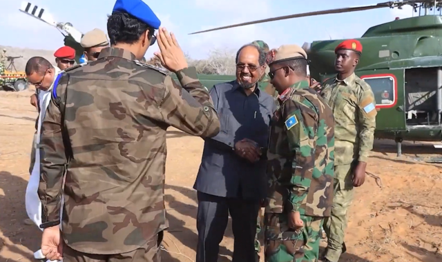 Madaxweyne Xasan Sheekh oo booqday deegaanka Gandarshe ee gobolka Sh/hoose