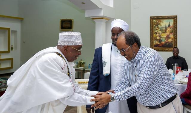 Madaxweyne Xasan Sheekh oo kulan afur la yeeshay hoggaanka ururrada siyaasadda dalka