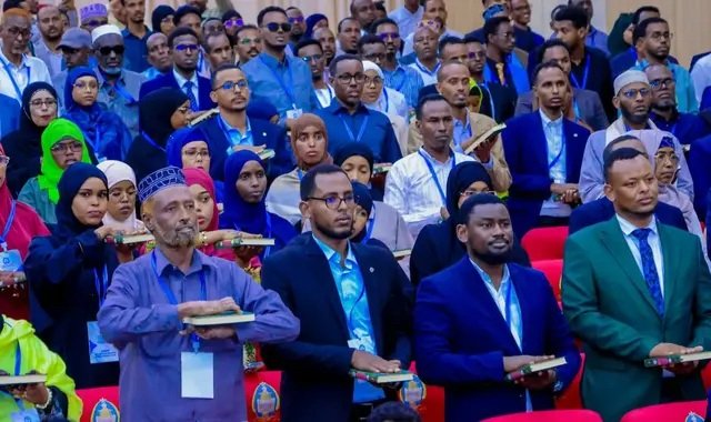Xubnaha cusub ee golaha deegaanka gobolka Banaadir oo maanta si rasmi ah loo dhaariyay