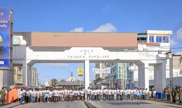 Ra'iisul wasaare Xamse Cabdi oo tartan orod kaga qayb galay magaalada Muqdisho