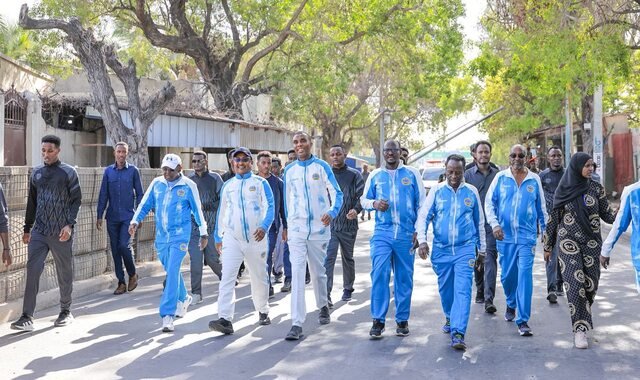 Ra'iisul wasaare Xamse Cabdi oo tartan orod kaga qayb galay magaalada Muqdisho