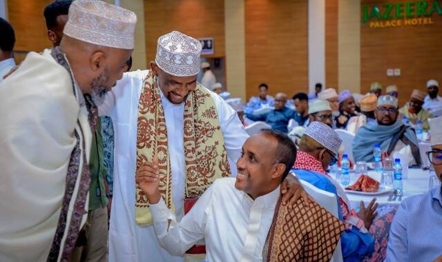 Rooble oo ka hadlay shirkii xalay ay la yeesheen odayaasha dhaqanka Soomaaliyeed