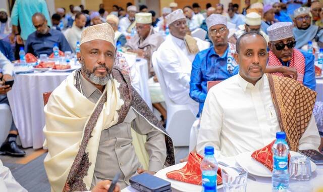 Rooble oo ka hadlay shirkii xalay ay la yeesheen odayaasha dhaqanka Soomaaliyeed