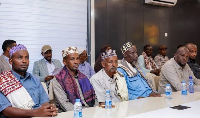 Madaxweyne Xasan Sheekh oo Baydhabo kulan wadatashi ah kula qaatay Odayaasha Dhaqanka Koonfur Galbeed