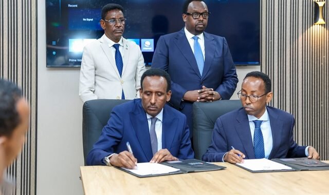 Agaasimaha cusub ee hay'adda socdaalka iyo jinsiyadda oo maanta si rasmi ah xilka ula wareegay