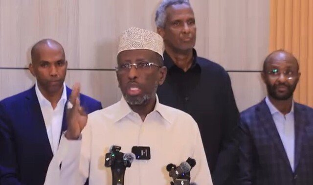 Sheekh Shariif Sheekh Axmed oo shaaciyay in xaaladda dalka uu ku socdo waddo halis ah