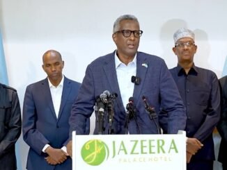 Xildhibaan C/raxmaan C/shakuur oo weerar afka ah ku qaaday madaxweyne Xasan Sheekh