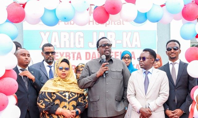 Ra'iisul wasaare ku-xigeenka oo xarigga ka jaray qeybta dhimirka haweenka ee isbitaalka Laansaleeti