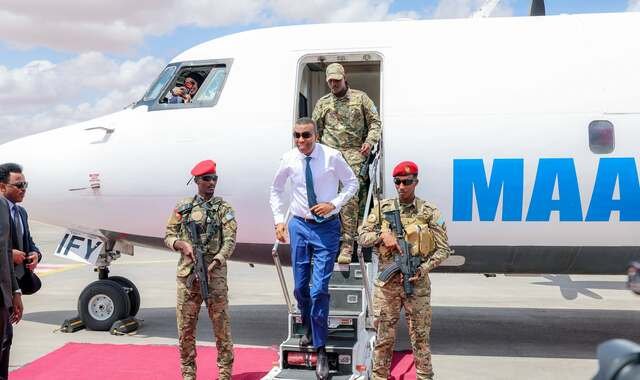 Wafdi uu hoggaaminayo ra'isuul wasaaraha Soomaaliya oo gaaray magaalada Dhuusamareeb