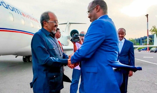 Wafdi uu hoggaaminayo madaxweyne Xasan Sheekh oo maanta gaaray dalka Jabuuti