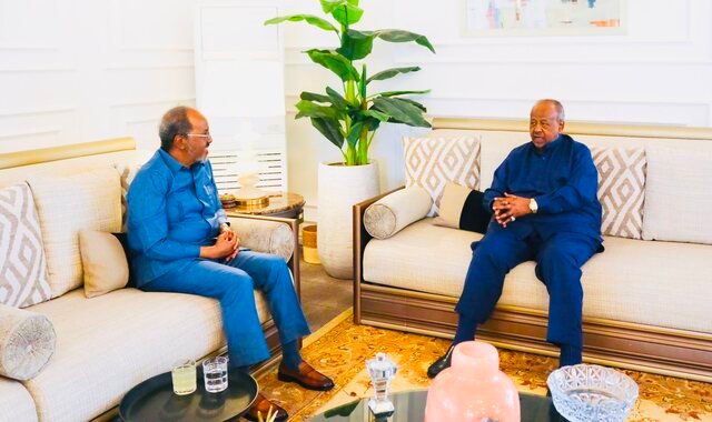 Madaxweyne Xasan Sheekh oo kulan muhiim ah la yeeshay dhiggiisa dalka Jabuuti