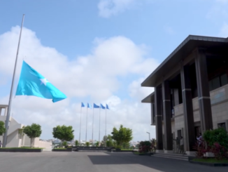Madaxweyne Xasan Sheekh oo amar ku bixiyay in calanka Soomaaliya hoos loo dhigo muddo saddex maalmood