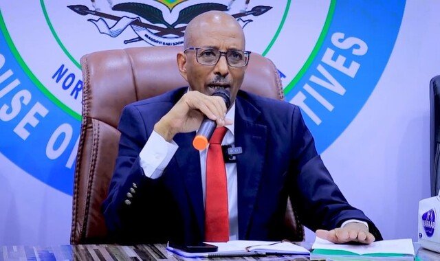 Guddoomiyaha Golaha Wakiillada maamulka Waqooyi Barri Soomaaliya Dr. Aadan Cabdullaahi Aw-Xasan