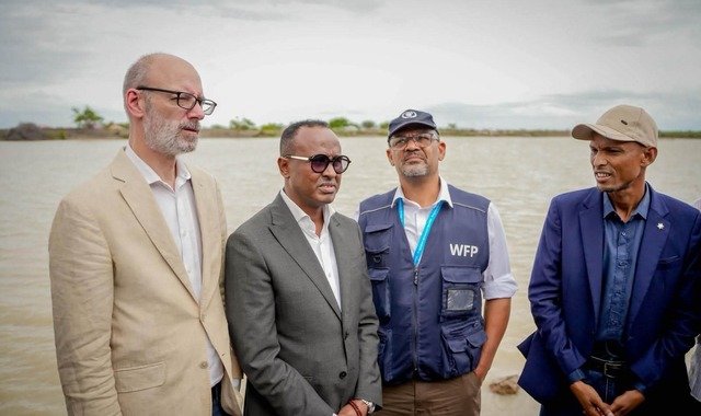 Guddoomiyaha SoDMA oo booqday degmada Buurhakaba, kana warbixiyay baahiyaha ka jira