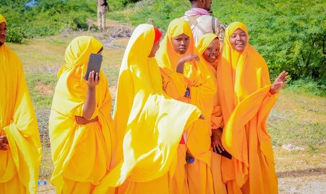 Guddoomiye Muungaab oo dhagax-dhigay dugsi cusub oo laga hirgelinayo degmada Gubadley