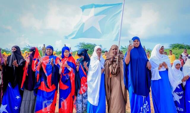 Guddoomiye Muungaab oo dhagax-dhigay dugsi cusub oo laga hirgelinayo degmada Gubadley