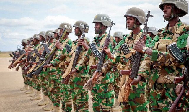 Wafdi uu hoggaaminayo madaxweyne Xasan Sheekh oo maanta gaaray magaalada Baydhabo
